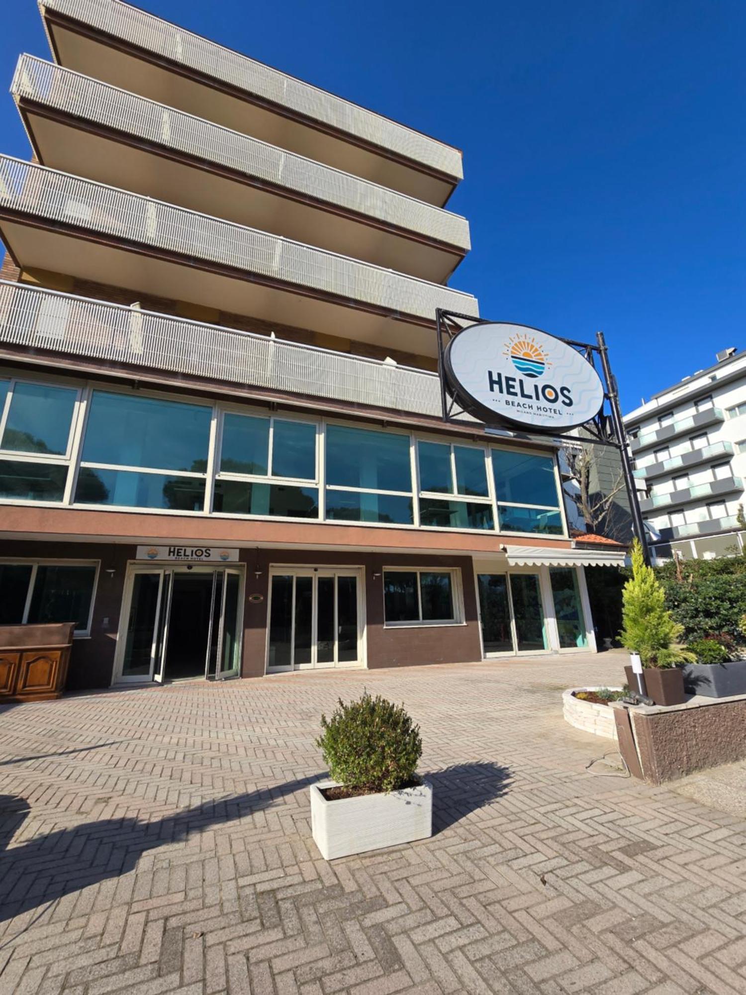 Hotel Helios Beach Milano Marittima Buitenkant foto