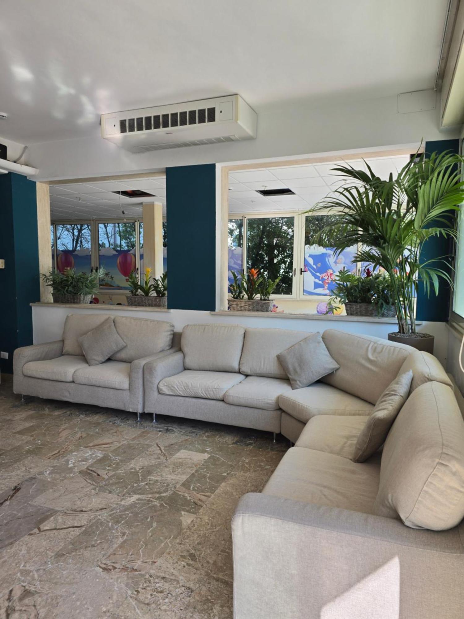 Hotel Helios Beach Milano Marittima Buitenkant foto