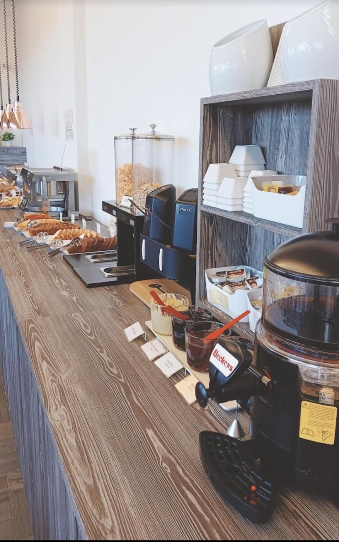 Hotel Helios Beach Milano Marittima Buitenkant foto